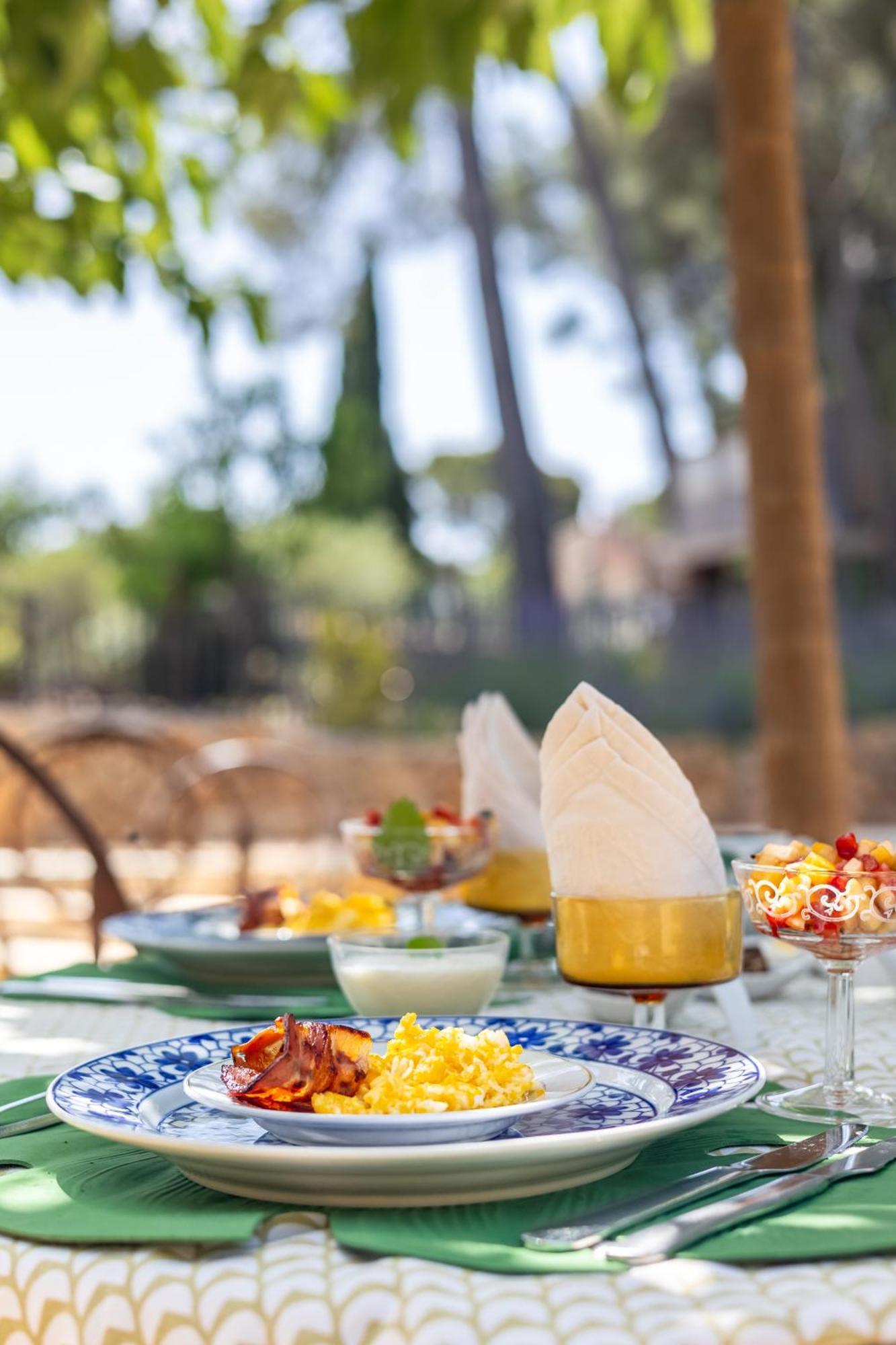 Les Pieds Tanqués - Bed&Breakfast-Spa Saint-Cyr-sur-Mer Exterior foto